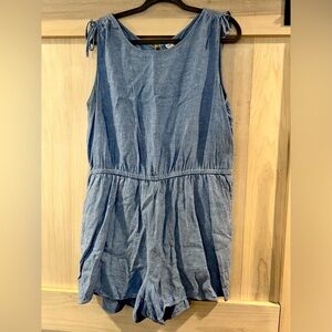 Blue Soft Denin-look style Romper- Women’s size XL - Old Navy.